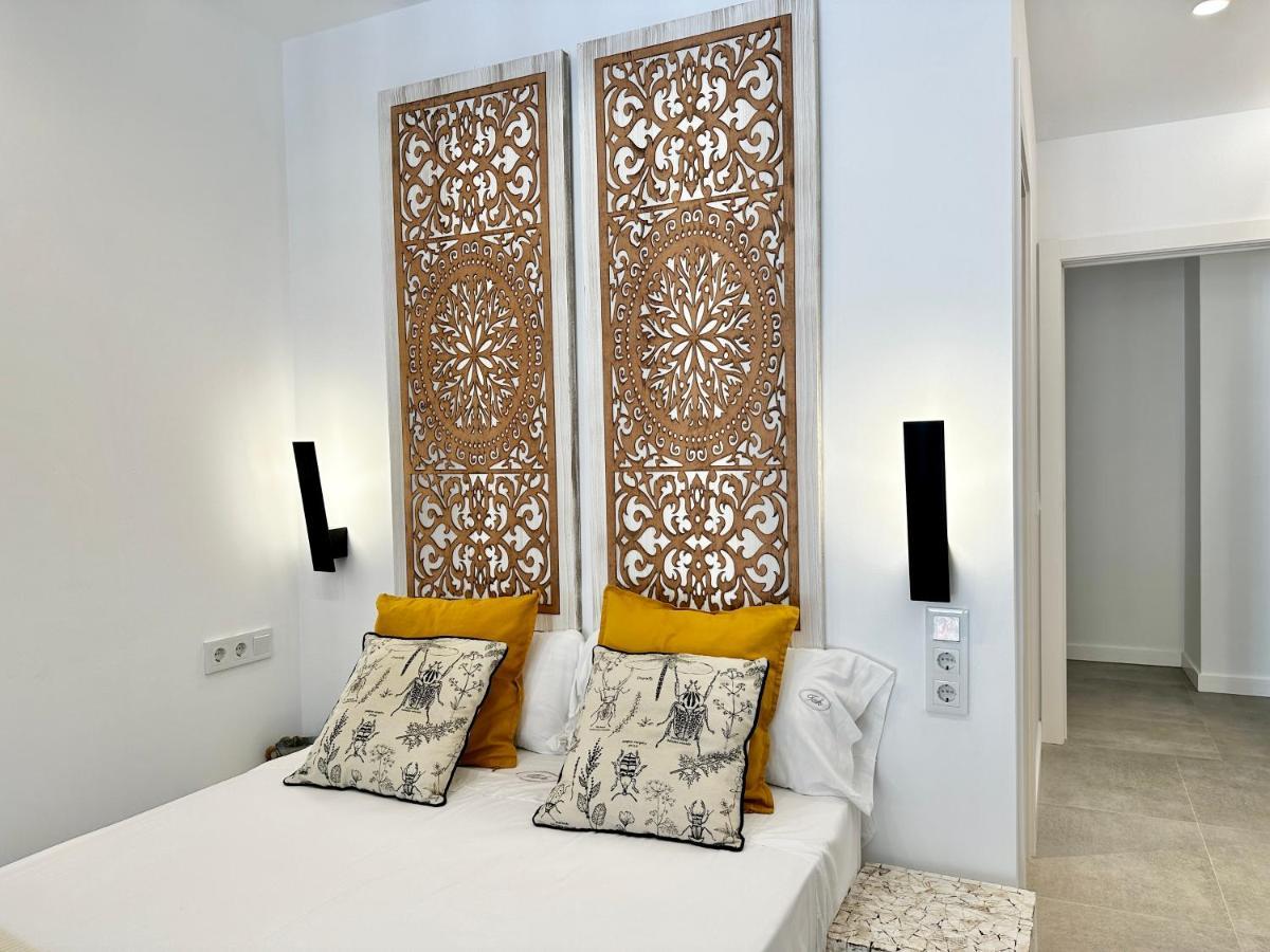Loft 18 Beachfront Marbella Center Exterior photo