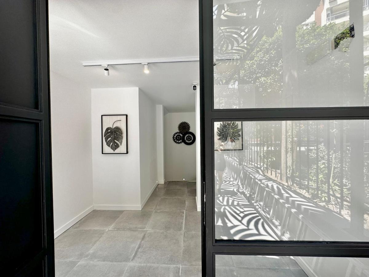 Loft 18 Beachfront Marbella Center Exterior photo