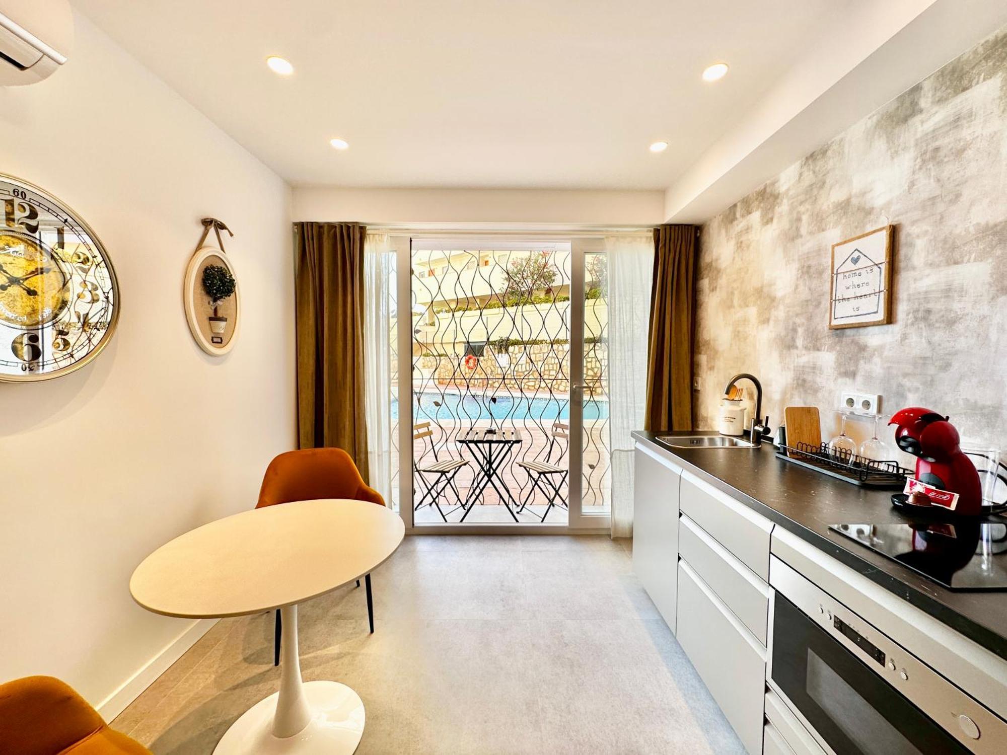 Loft 18 Beachfront Marbella Center Exterior photo